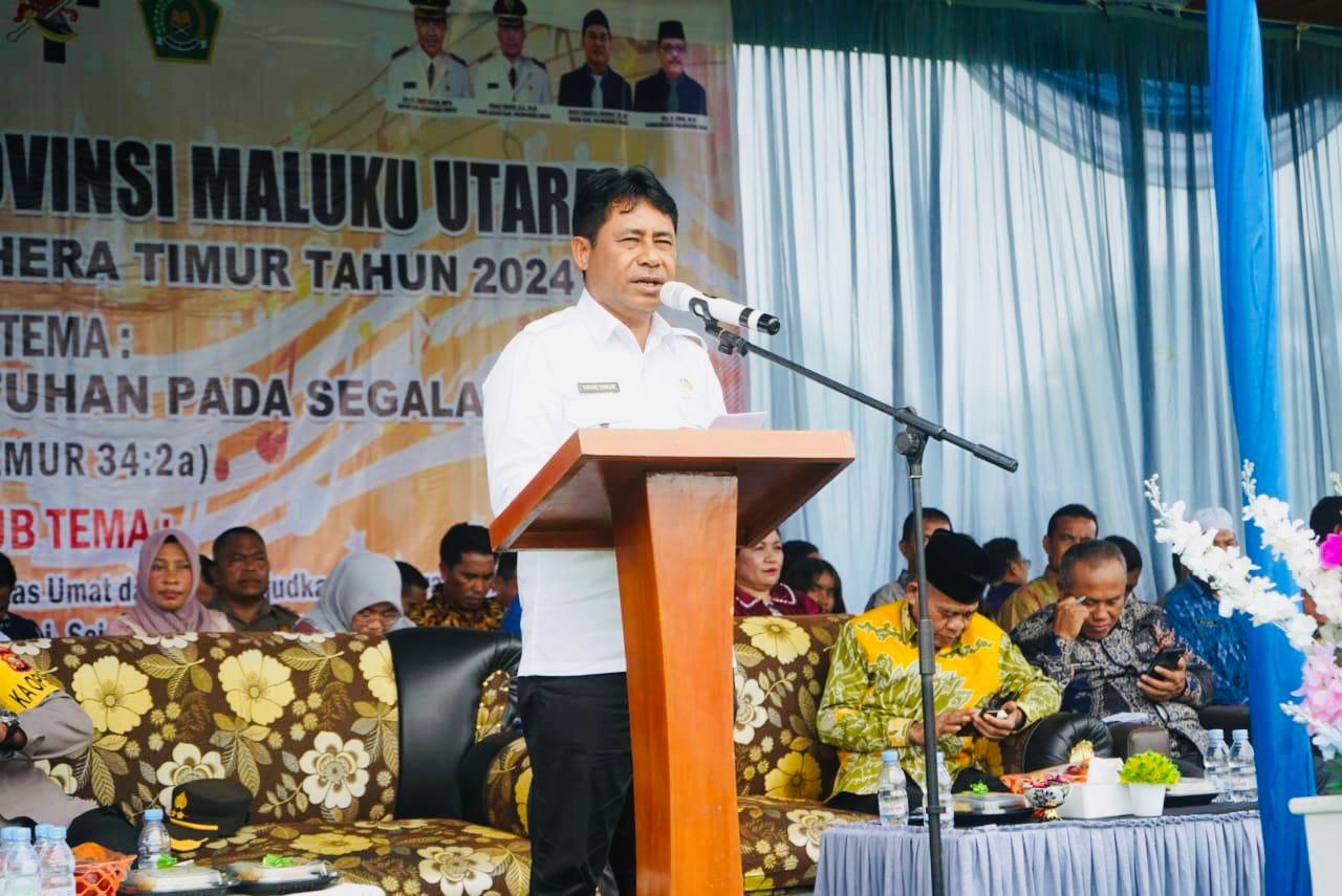 Bupati Halmahera Timur saat membuka Pesparawi