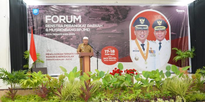 Wali Kota Ternate saat memberikan sambutan pada acara Forum Renstra Perangkat Daerah dan Musyawarah RPJMD
